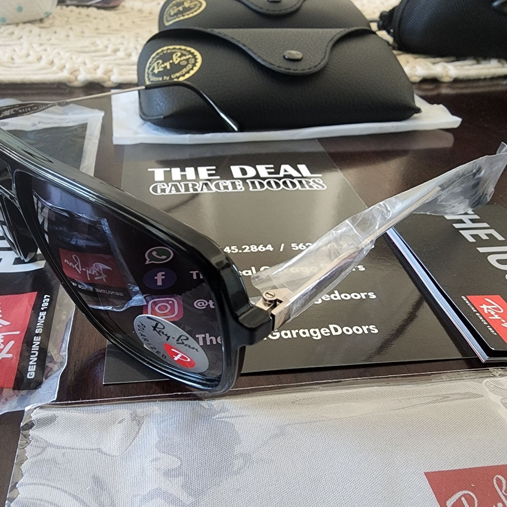 Sunglasses - Picture 4 of 5